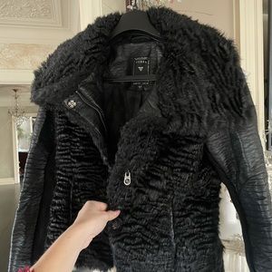 SOLD✅ Guess Faux Fur and Leather Jacket